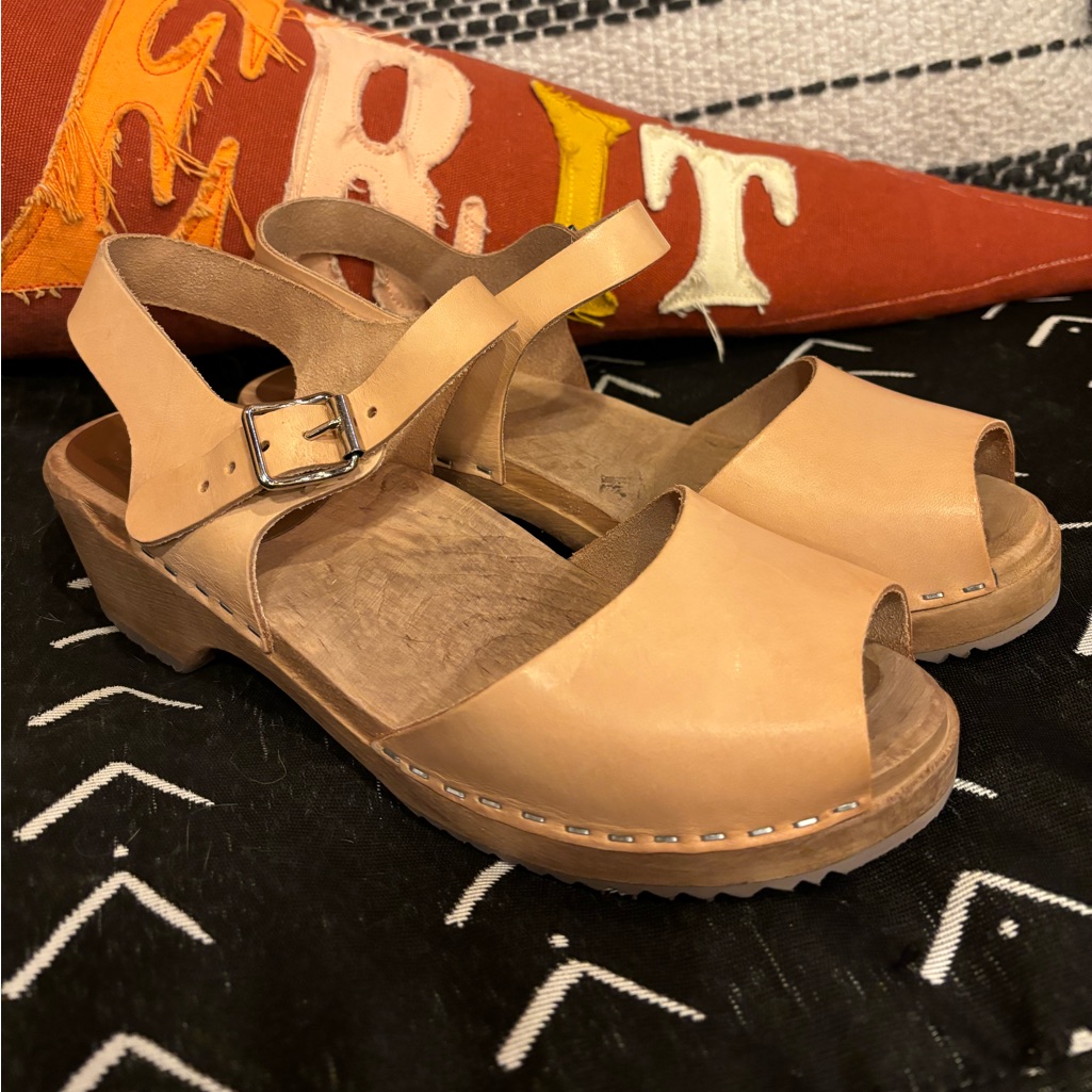 Mia Clogs